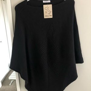 ✨🇮🇹 Made in Italy Black Star Poncho